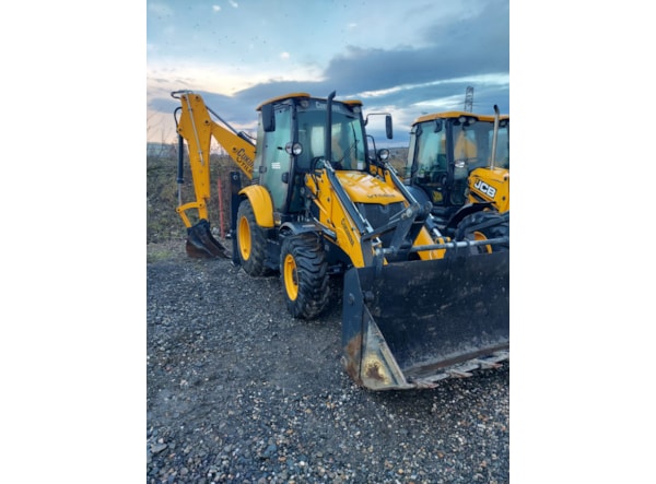 Buldoexcavator CUKUROVA 885 R de vanzare